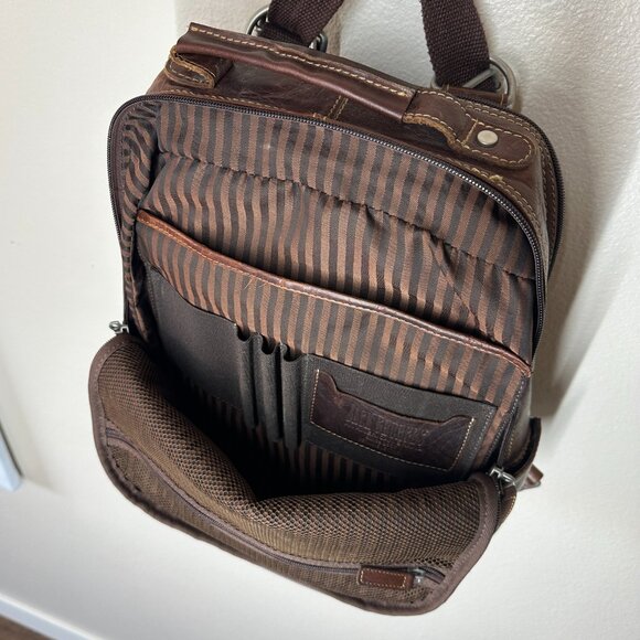 Jack Georges Voyager Unisex Buffalo Leather Compact Convertible Backpack - Picture 2 of 8